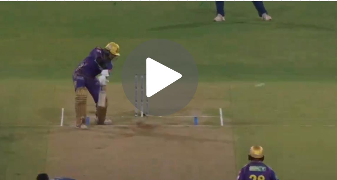 [Watch] 4, 4, 4, 4: Narine, Salt's Assault Blows Away Naveen-ul-Haq